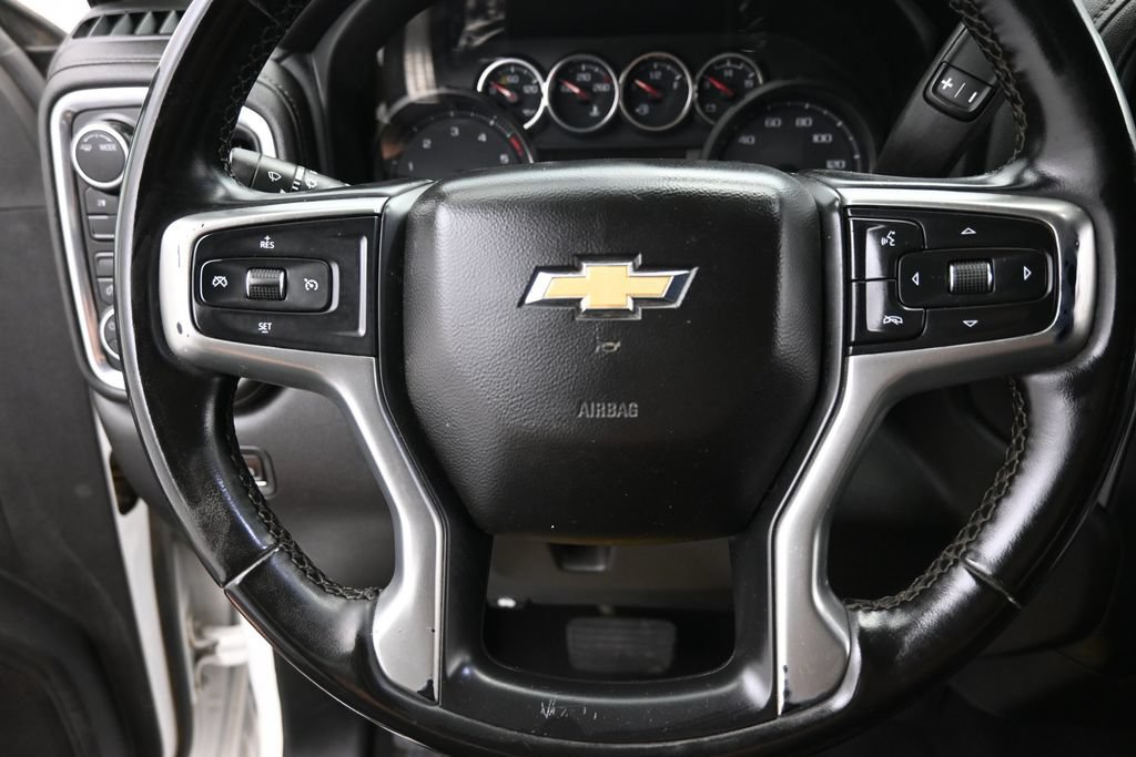 Used 2023 Chevrolet Silverado 2500 LT AWD/4WD image 13