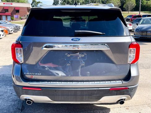 Used 2022 Ford Explorer Limited image 8