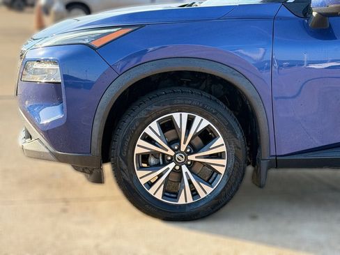 Certified 2021 Nissan Rogue SV AWD/4WD image 9