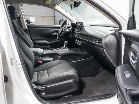 Used 2024 Honda HR-V LX image 18