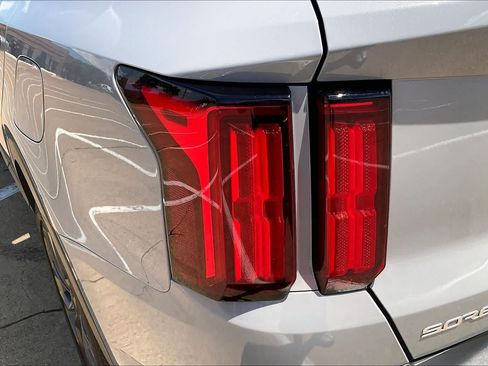 Used 2023 Kia Sorento SX Prestige AWD/4WD image 31