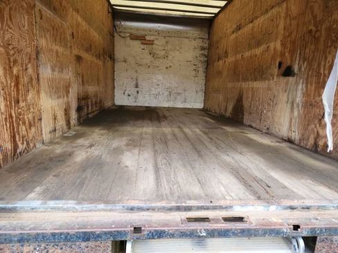 Used 2011 Chevrolet Express 3500 Extended image 20