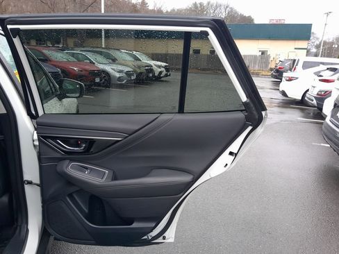 Used 2022 Subaru Outback Limited image 36