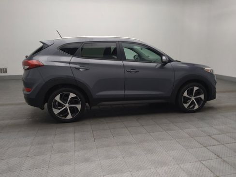Used 2016 Hyundai Tucson Sport image 11