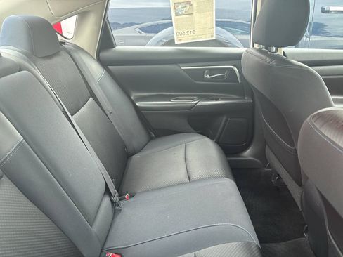 Used 2018 Nissan Altima 2.5 SR FWD image 9