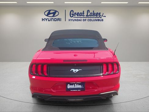 Used 2019 Ford Mustang Convertible RWD image 4