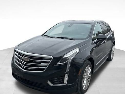 Used 2017 Cadillac XT5 Luxury w/ Driver Awareness Package image 3