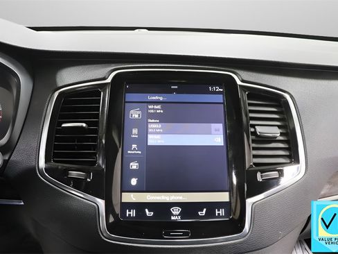 Used 2018 Volvo XC90 T5 Momentum w/ Convenience Package image 14