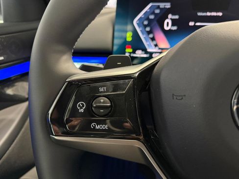 Used 2026 BMW 540i xDrive AWD/4WD image 33