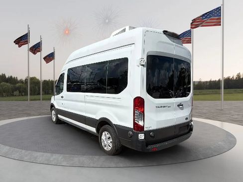 Used 2019 Ford Transit 350 XLT RWD image 4