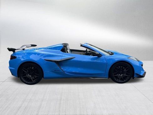 Used 2023 Chevrolet Corvette Z06 RWD image 8