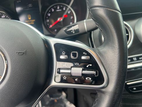 Used 2021 Mercedes-Benz GLC 300 image 18