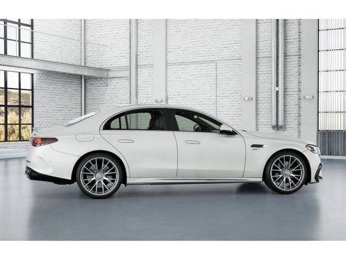 New 2026 Mercedes-Benz E 53 AMG e 4MATIC Sedan image 17