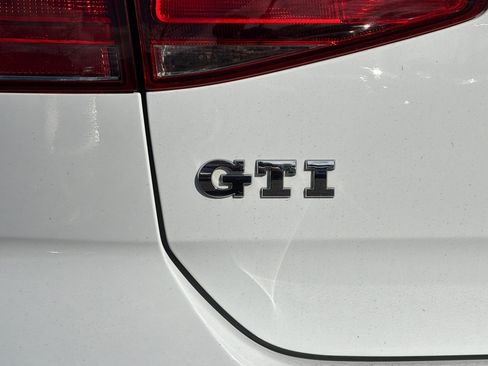 Used 2015 Volkswagen GTI S image 25