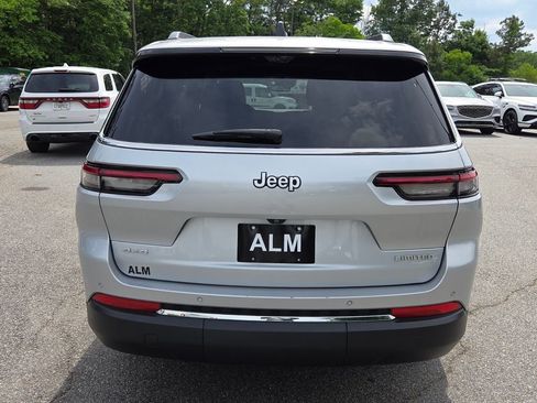 Used 2024 Jeep Grand Cherokee L Limited w/ Luxury Tech Group II AWD/4WD image 12
