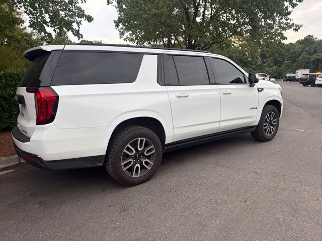 Used 2023 GMC Yukon XL AT4 w/ AT4 Premium Package AWD/4WD image 4
