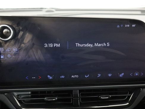 Used 2024 Chevrolet Equinox EV RS w/ LPO, Trailering Package image 28