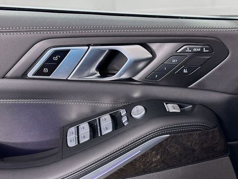 Certified 2023 BMW X7 xDrive40i w/ Premium Package image 18