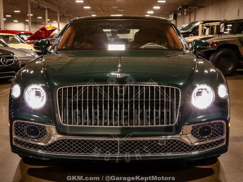 Used 2023 Bentley Flying Spur Azure AWD/4WD image 21
