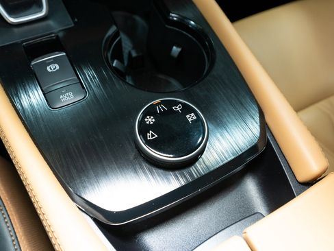 Used 2023 Nissan Rogue Platinum image 24