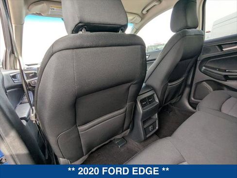 Used 2020 Ford Edge SE image 21