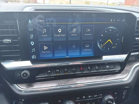 Used 2025 Chevrolet Silverado 1500 LTZ image 13