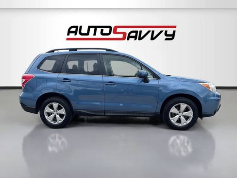 Used 2015 Subaru Forester 2.5i Limited AWD/4WD image 8