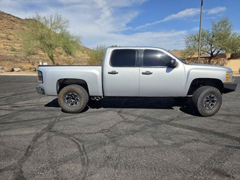 Used 2013 Chevrolet Silverado 1500 LT RWD image 2