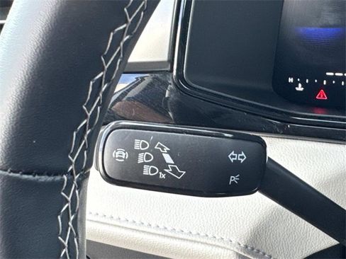 Certified 2025 Volkswagen Taos S image 24