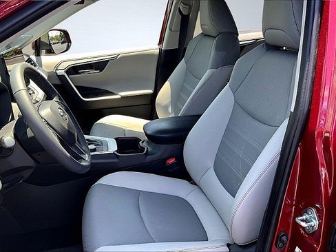 Used 2025 Toyota RAV4 Limited w/ Advanced Technology Package image 13