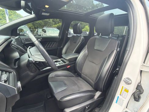 Used 2023 Ford Edge ST w/ Equipment Group 401A AWD/4WD image 26