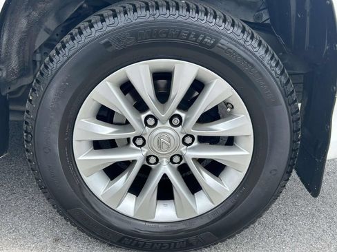 Used 2015 Lexus GX 460 w/ Premium Package AWD/4WD image 9