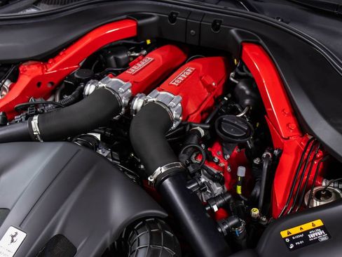 Certified 2019 Ferrari Portofino RWD image 58