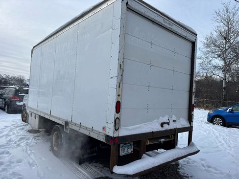 Used 2014 Ford E-350 and Econoline 350 Super Duty image 6