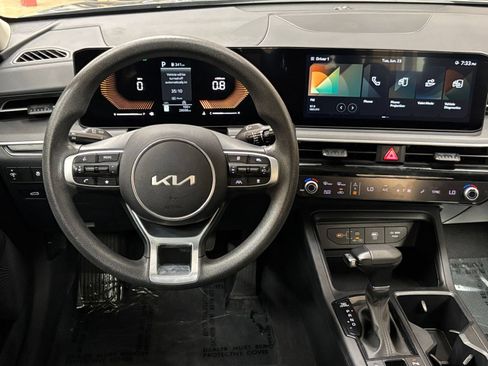Used 2025 Kia K5 LXS FWD image 33