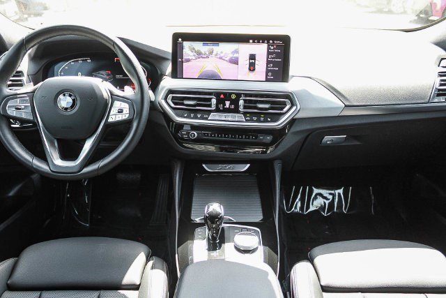 Used 2025 BMW X4 xDrive30i w/ Convenience Package AWD/4WD image 13