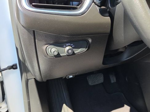 Used 2020 Chevrolet Equinox LT AWD/4WD image 58
