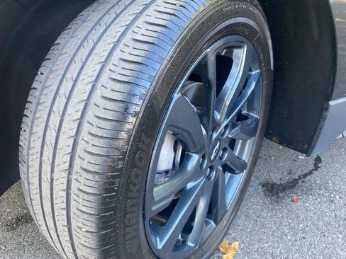 Used 2023 Chevrolet Equinox RS image 24