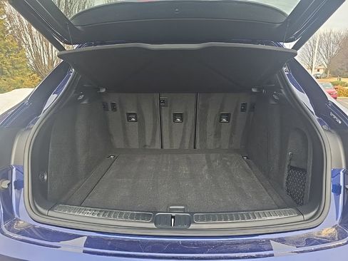 Used 2022 Porsche Macan image 14