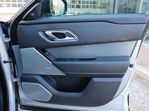Used 2018 Land Rover Range Rover Velar R-Dynamic SE image 49