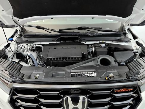 Used 2025 Honda Pilot TrailSport image 15