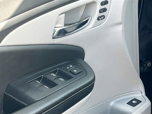 Used 2022 Honda Ridgeline RTL image 17