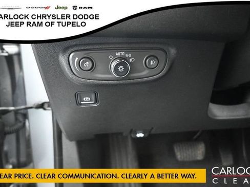 Used 2023 GMC Terrain SLT w/ LPO, Floor Liner Package AWD/4WD image 18