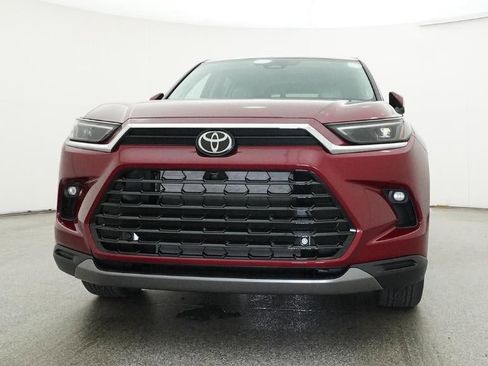 New 2026 Toyota Grand Highlander FWD image 31