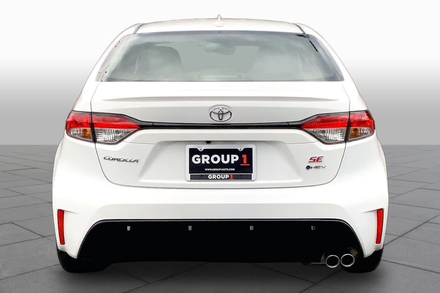 New 2027 Toyota Corolla SE FWD image 4