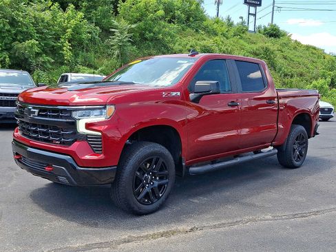 Used 2024 Chevrolet Silverado 1500 LT Trail Boss w/ Protection Package AWD/4WD image 3