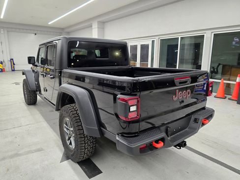 New 2025 Jeep Gladiator Mojave w/ Convenience Group image 4