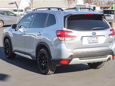 Used 2020 Subaru Forester Touring image 2
