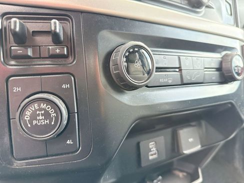 Used 2021 Ford F150 XLT w/ XTR Package image 12