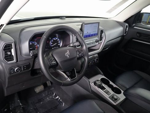 Used 2023 Ford Bronco Sport Outer Banks w/ Tech Package image 7